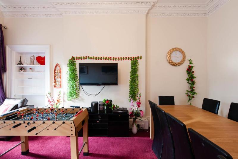 Edinburgh Central Roomz Aparthotel Edimburgo Exterior foto